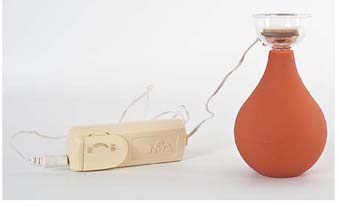 poire pour faire gonfler et grossir le t&eacute;ton